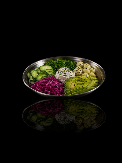 Veggie: verdeo, palta, pepino, palmito, zanahoria, queso y repollo morado